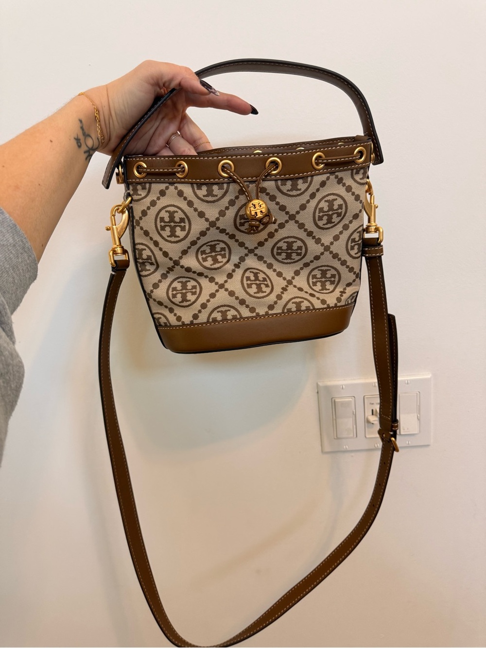 Tory Burch Beige and Brown Logo Drawstring Mini Bucket Bag